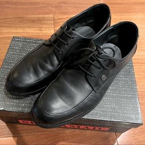 AlmostNew Black Leather Derby Shoes